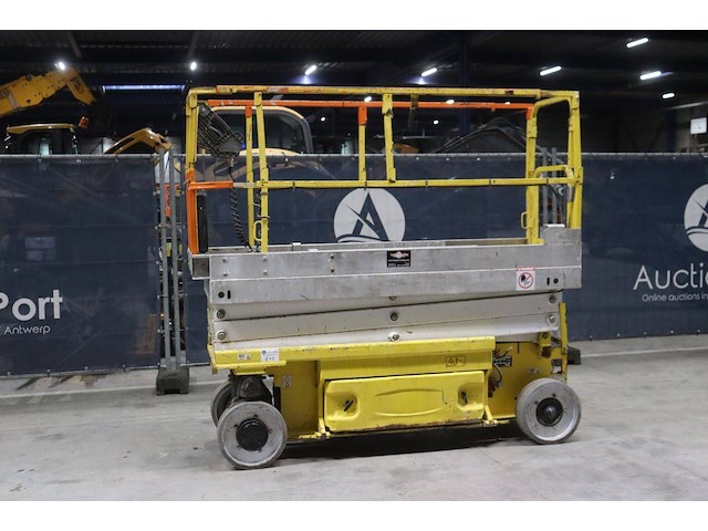 Schaarlift jlg 2030es elektrisch 8.10m 2010 - afbeelding 1 van  1