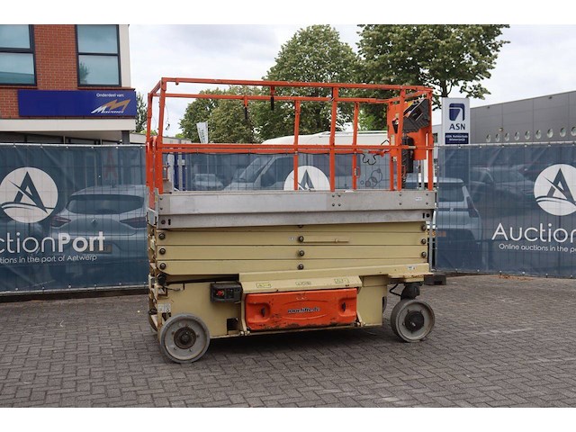 Schaarlift jlg 3246 es elektrisch 11.68m 2011 - afbeelding 1 van  1