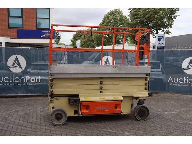 Schaarlift jlg 3246 es elektrisch 11.68m 2011 - afbeelding 1 van  1