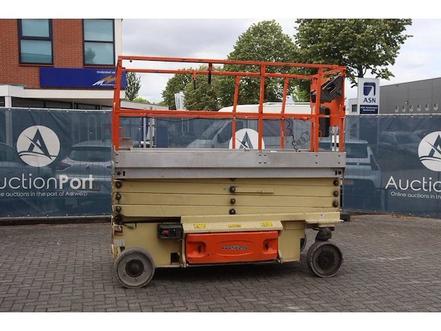 Schaarlift jlg 3246 es elektrisch 11.68m 2011 - afbeelding 1 van  1