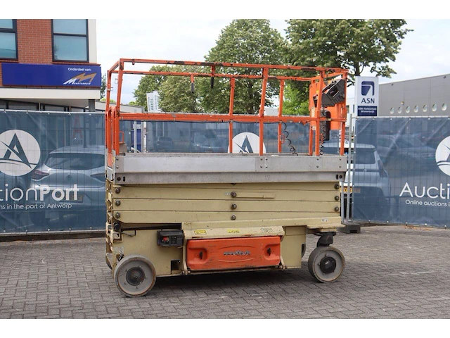 Schaarlift jlg 3246 es elektrisch 11.68m 2011 - afbeelding 1 van  1