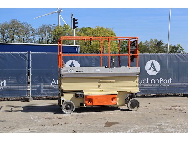 Schaarlift jlg 3246es elektrisch 11.8m 2010 - afbeelding 1 van  1