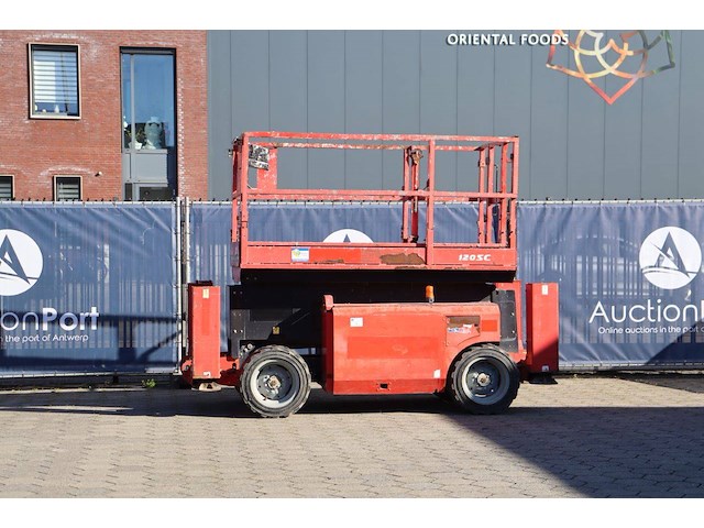 Schaarlift manitou 120 sc diesel 12m 2011 - afbeelding 1 van  1