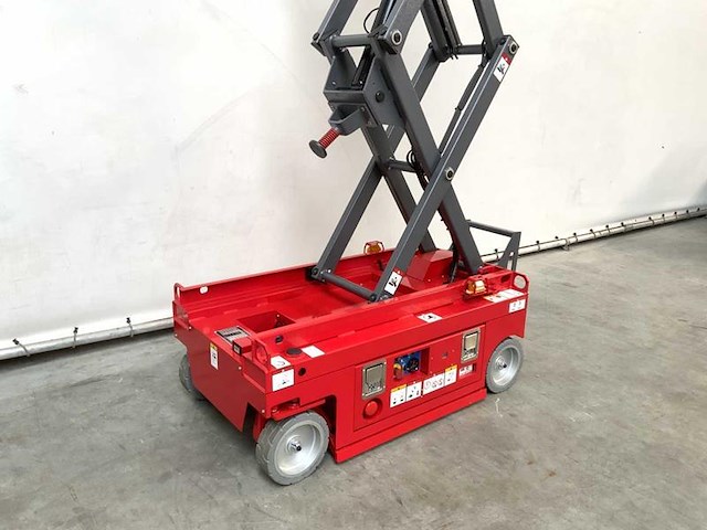 Schaarlift mantall xe60 mini - 6.4m – werkhoogte 6,4 m - afbeelding 11 van  27