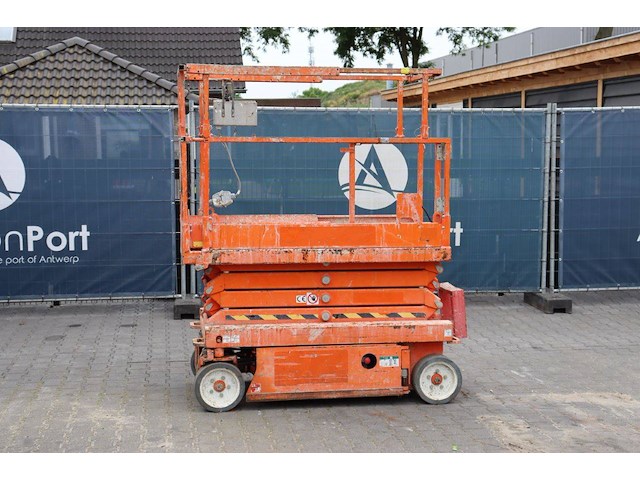 Schaarlift skyjack elektrisch - afbeelding 1 van  1