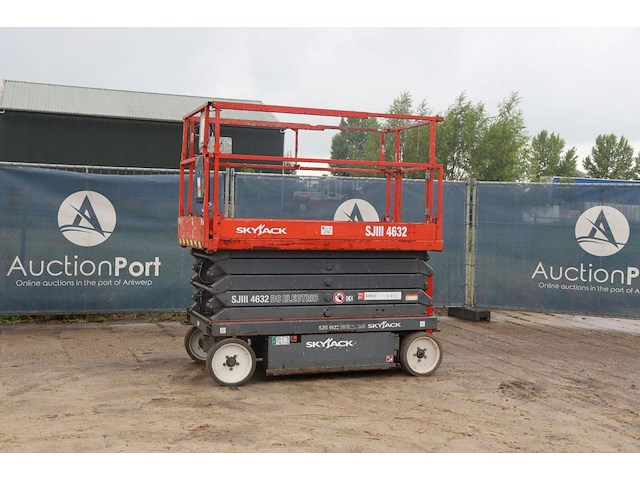 Schaarlift skyjack sj-4632 elektrisch 11.7m 2013 - afbeelding 1 van  1