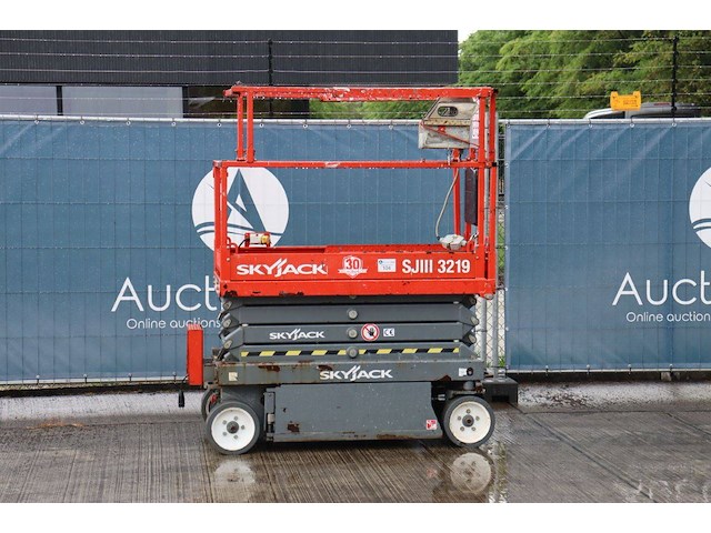 Schaarlift skyjack sj3219 elektrisch 7.8m 2016 - afbeelding 1 van  1