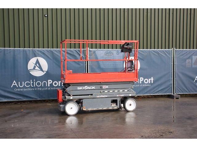 Schaarlift skyjack sj3220 elektrisch 7.95m 2019 - afbeelding 1 van  1