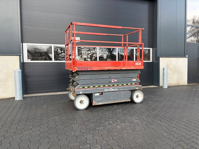 Schaarlift skyjack sj4626 elektrisch 9.9m 2015 - afbeelding 1 van  1