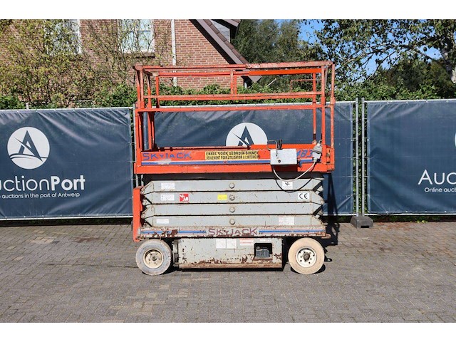 Schaarlift skyjack sj4832 elektrisch 11.8m 1999 - afbeelding 1 van  1
