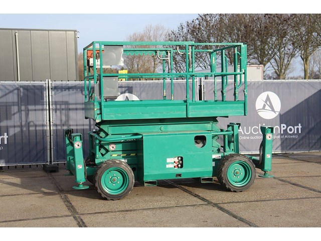 Schaarlift skyjack sj6832rt diesel 11.7m 2015 - afbeelding 1 van  1