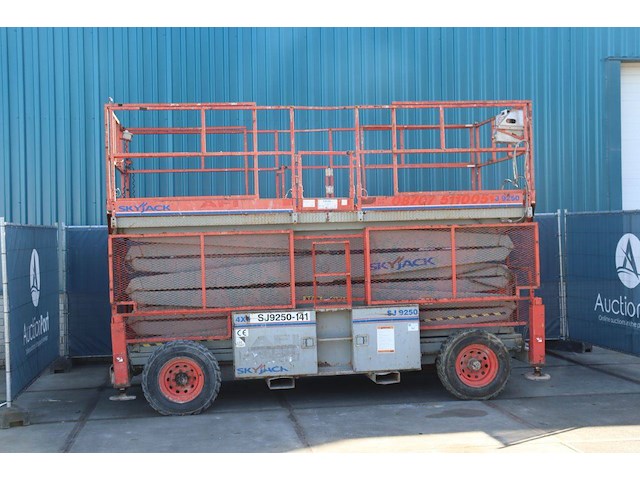 Schaarlift skyjack sj9250 diesel 15.2m 2007 - afbeelding 1 van  1
