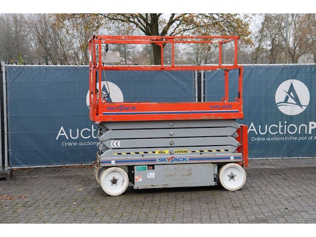 Schaarlift skyjack sjiii 3226 elektrisch 2009 - afbeelding 1 van  1