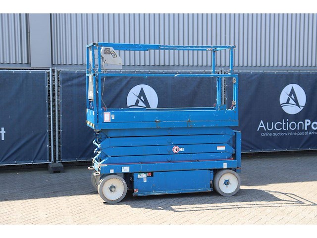 Schaarlift skyjack sjiii-3226 elektrisch 227kg 9.9m 2015 - afbeelding 1 van  1
