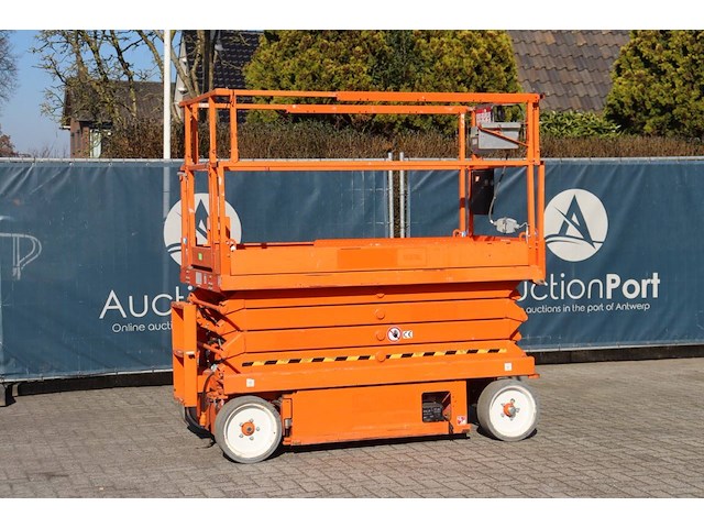 Schaarlift skyjack sjiii-4626 elektrisch 9.9m 2015 - afbeelding 1 van  1