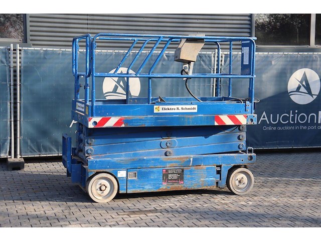 Schaarlift upright elektrisch - afbeelding 1 van  1