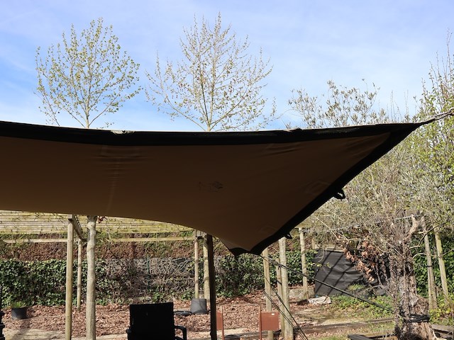 Schaduwdoek - afbeelding 7 van  8