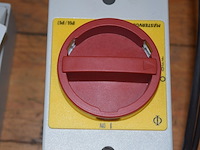 Schakelaar en stopcontact - afbeelding 3 van  4