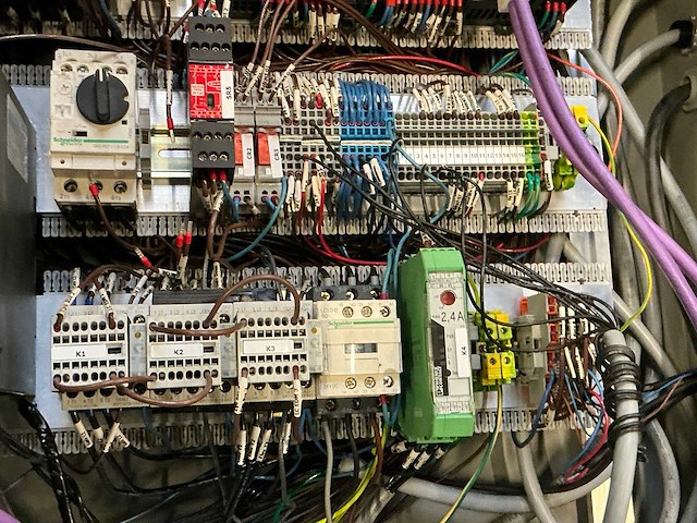 Schakelkast met frequentieregelaar - afbeelding 6 van  14