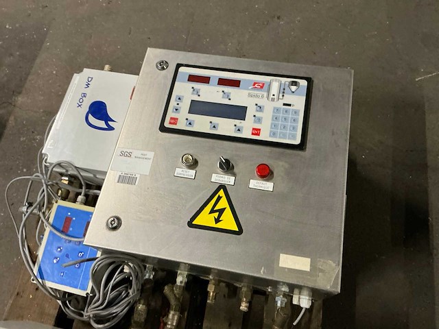 Schakelkast met inhoud (2x) - afbeelding 6 van  10