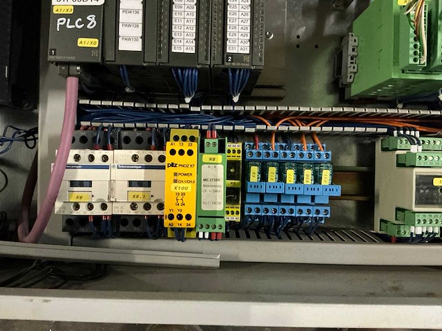Schakelkast met inhoud (2x) - afbeelding 4 van  9