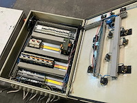 Schakelkast met inhoud (2x) - afbeelding 2 van  7