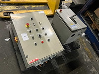 Schakelkast met inhoud (3x) - afbeelding 1 van  11