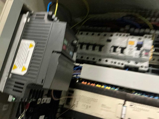 Schakelkast met inhoud (3x) - afbeelding 7 van  11