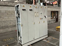 Schakelkast met inhoud - afbeelding 1 van  8