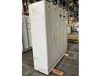 Schakelkast met inhoud - afbeelding 2 van  7