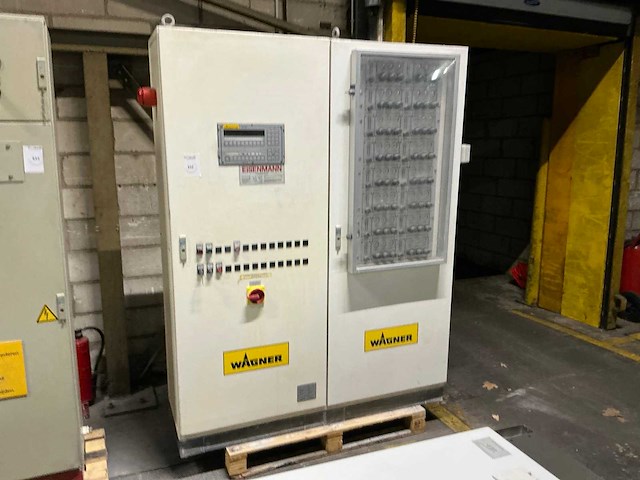 Schakelkast met inhoud - afbeelding 1 van  12