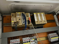 Schakelkast met inhoud - afbeelding 7 van  12