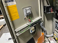 Schakelkast met inhoud - afbeelding 10 van  10