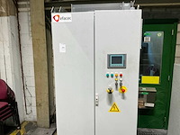 Schakelkast met inhoud - afbeelding 1 van  5