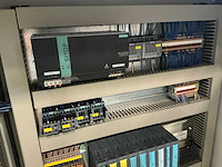 Schakelkast met inhoud - afbeelding 4 van  6