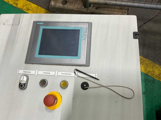 Schakelkast met inhoud - afbeelding 2 van  7