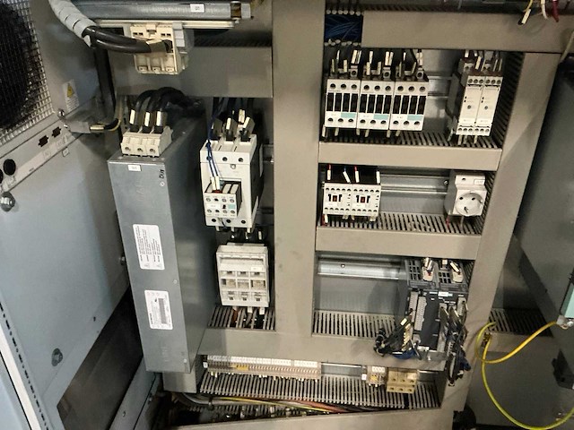 Schakelkast met inhoud - afbeelding 5 van  7