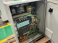 Schakelkast met inhoud - afbeelding 3 van  7