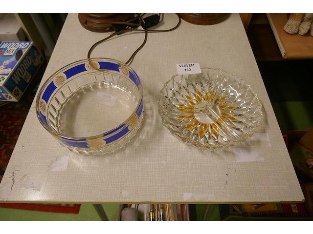 Schalen in glas - afbeelding 1 van  1