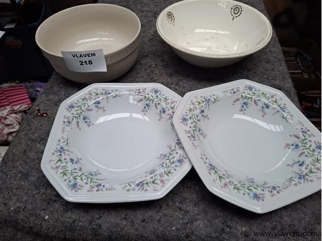 Schalen - afbeelding 1 van  3