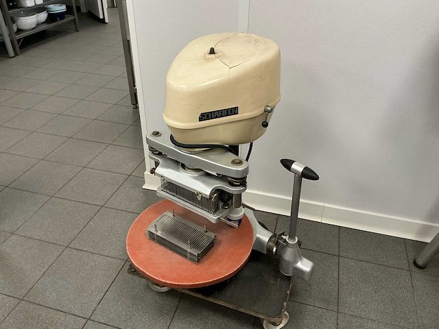 Scharfen vleesvermalser vermalsmachine - afbeelding 1 van  9