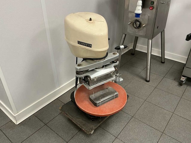 Scharfen vleesvermalser vermalsmachine - afbeelding 7 van  9