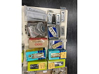 Scharnieren, deurbeslag, sloten, lampen enz - afbeelding 21 van  45