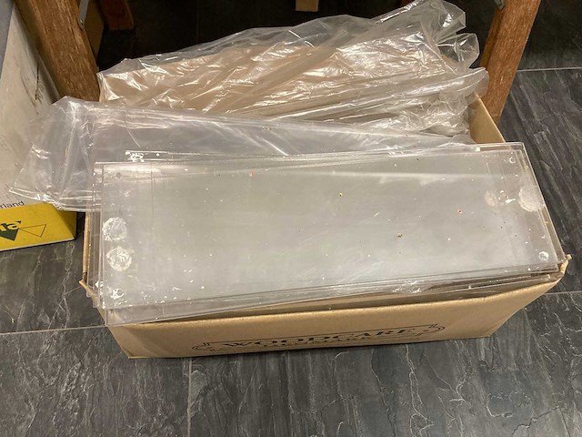 Scharnieren, deurbeslag, sloten, lampen enz - afbeelding 39 van  45