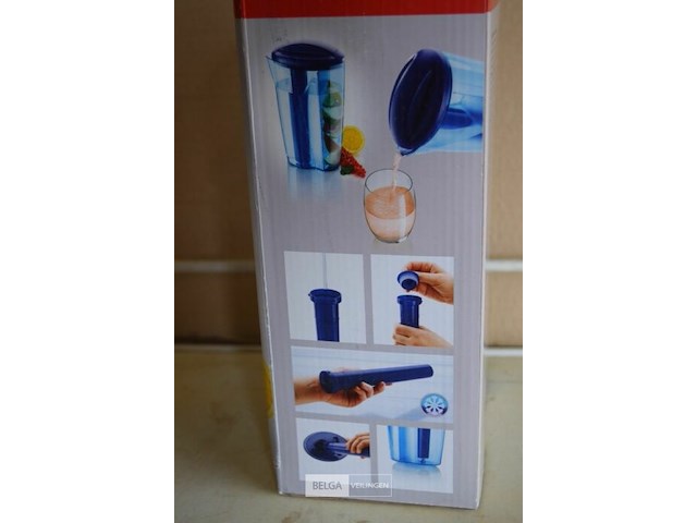 Schenkkan met thee/ groente/ fruit filter 2l - afbeelding 2 van  2