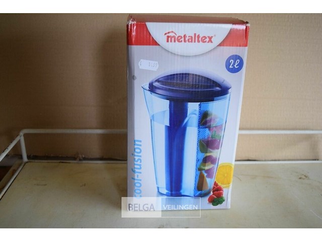 Schenkkan met thee/ groente/ fruit filter 2l - afbeelding 1 van  2