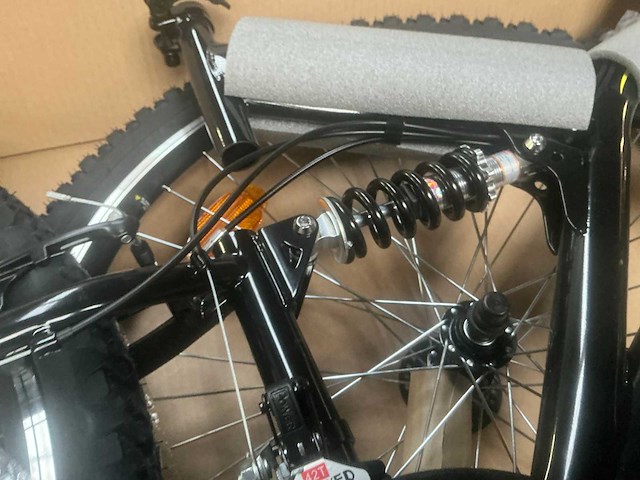 Schiano fully bull 26” mountainbike (5x) - afbeelding 6 van  8