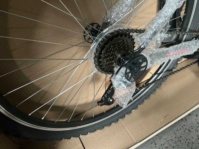 Schiano ghost hf 26” damesfiets (7x) - afbeelding 3 van  7