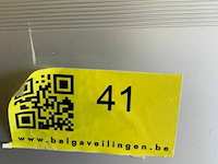 Schilderij standaards met draagtassen - afbeelding 5 van  5