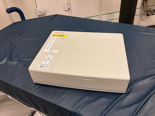 Schiller at-10 ecg toestel - afbeelding 2 van  4